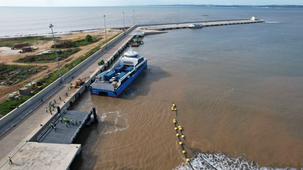 Inauguração do Pontão Flutuante do Quebra Mar de Cabinda a 19 de Maio ...